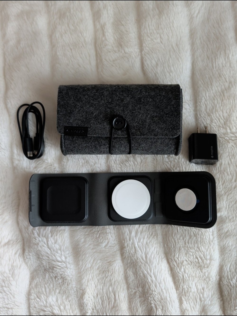 Morphie 3 In 1 Travel iPhone Charger 
2021 model